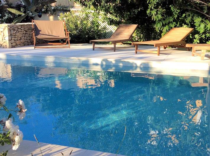 Location de vacances pour 2 personnes, avec piscine ainsi que jardin et terrasse à Nyons - 3