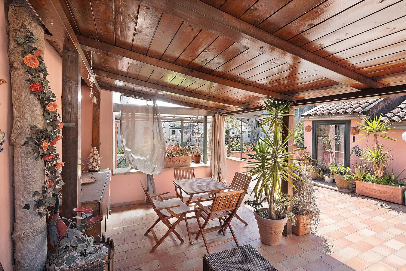 Hel lejlighed, Apartment 'La Gatta Nel Borgo' with Private Terrace, Wi-Fi and Air Conditioning in Cava de' Tirreni, Middelhavskysten Campanien