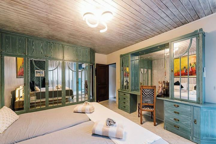 Ferienhaus für 10 Personen, mit Whirlpool und Balkon sowie Garten auf Ibiza - 2