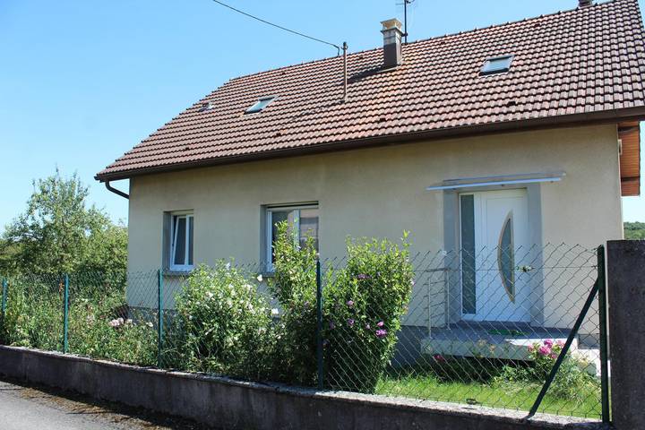 Gîte pour 4 personnes, avec Terrasse et Jardin