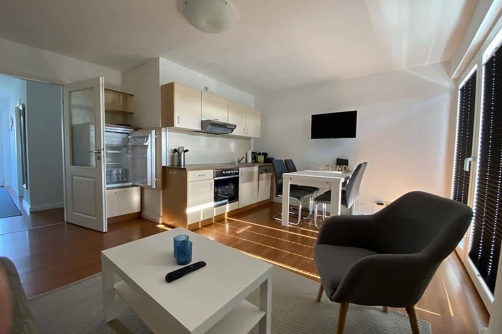 Ganze Wohnung, Fietes Koje – strandnahe Fewo mit großem Balkon, Tiefgarage, Wlan & Netflix in Rostock, Rostock und Umgebung