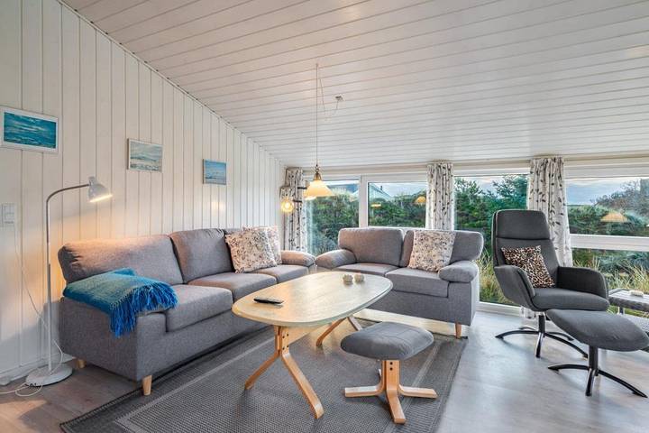 Helles und gut ausgestattetes Ferienhaus. in Henne, Varde