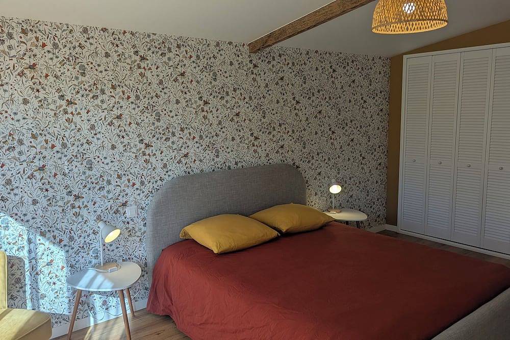 \nnorman stone house, close to the sea and tourist attractions in Quettehou, Región de Cherbourg
