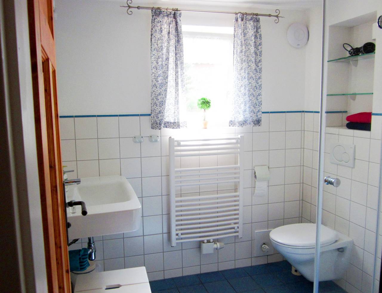 Ganze Wohnung, Ferienwohnung 'Bauernküch' mit eigener Terasse, Gemeinschaftsgarten und Wi-Fi in Gudensberg, Schwalm-Eder-Kreis