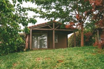 Gîte pour 6 personnes, avec terrasse et jardin, animaux acceptés à Monclar-de-Quercy