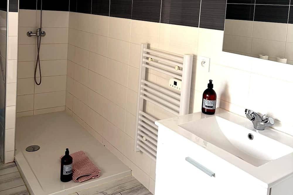 Appartement entier, Le Libournais - Une Chambre Appartement, Couchages 3 in Libourne, Région de Libourne