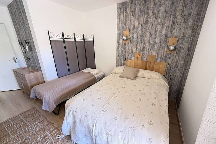 Ganze Wohnung, Renoviertes Studio in Residenz mit Swimmingpool für 4 Personen in Sanary-sur-Mer, Mittelmeerküste (Frankreich)