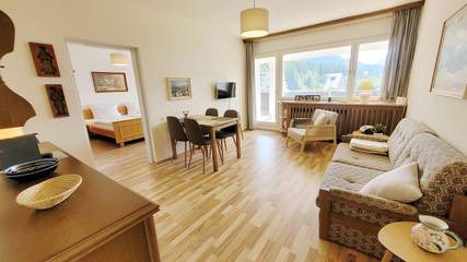Ferienwohnung für 2 Personen, mit Ausblick und Pool sowie Garten in Bad Mitterndorf