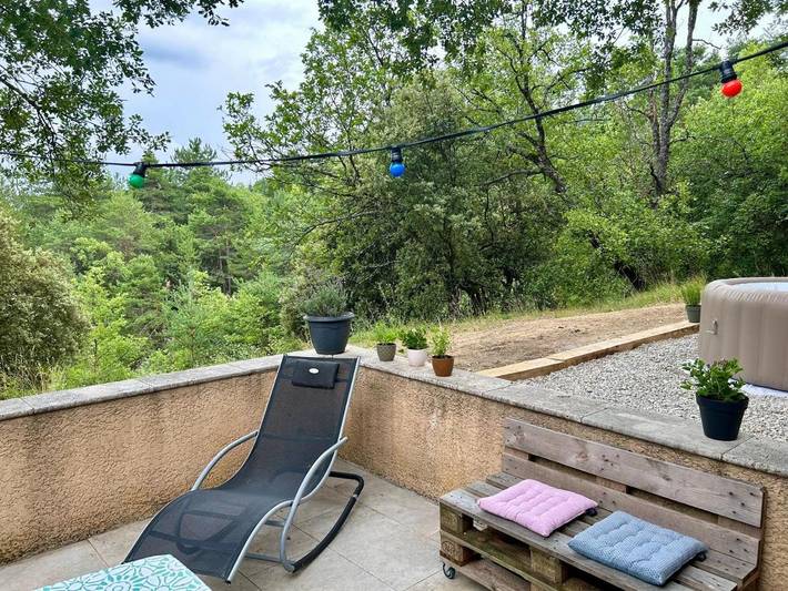 Location de vacances pour 6 personnes, avec jacuzzi et jardin à Champtercier - 4