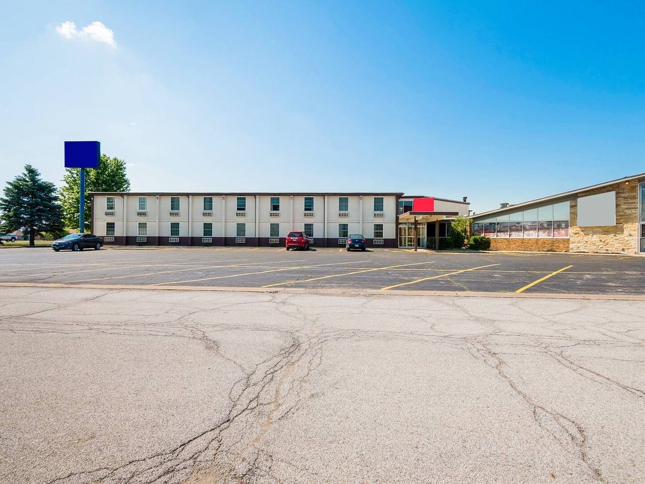 Apartamento entero, 2 camas matrimoniales | No fumadores in Morton, Illinois