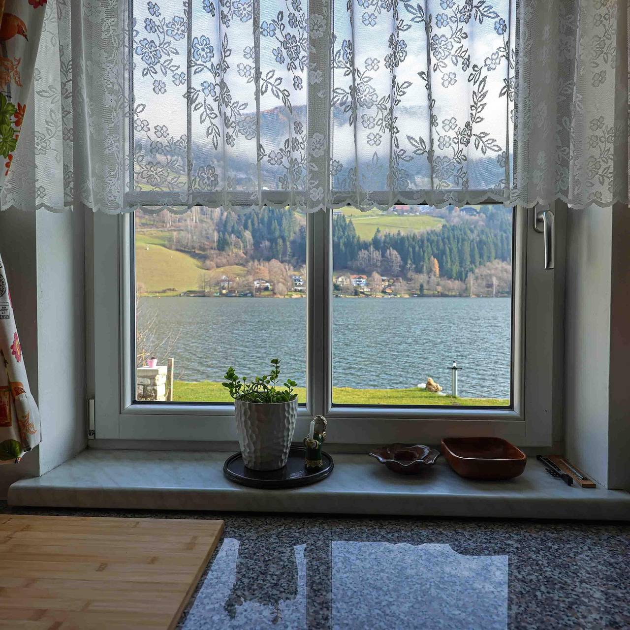 Vakantiehuis, douche of bad, uitzicht op het meer, foto 9