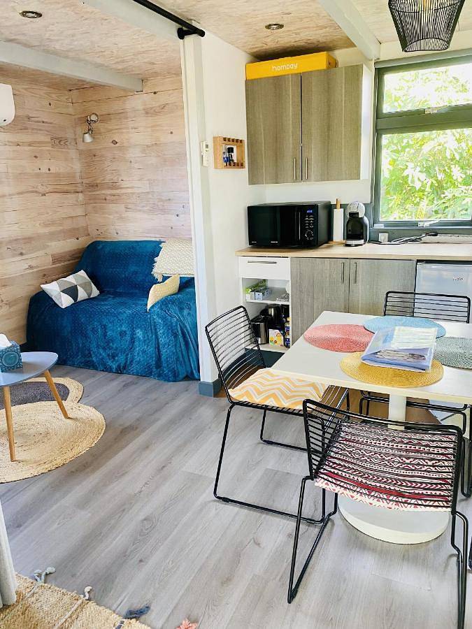 Chalet atypique au calme avec emplacement idéal in Soubise, Région de Rochefort