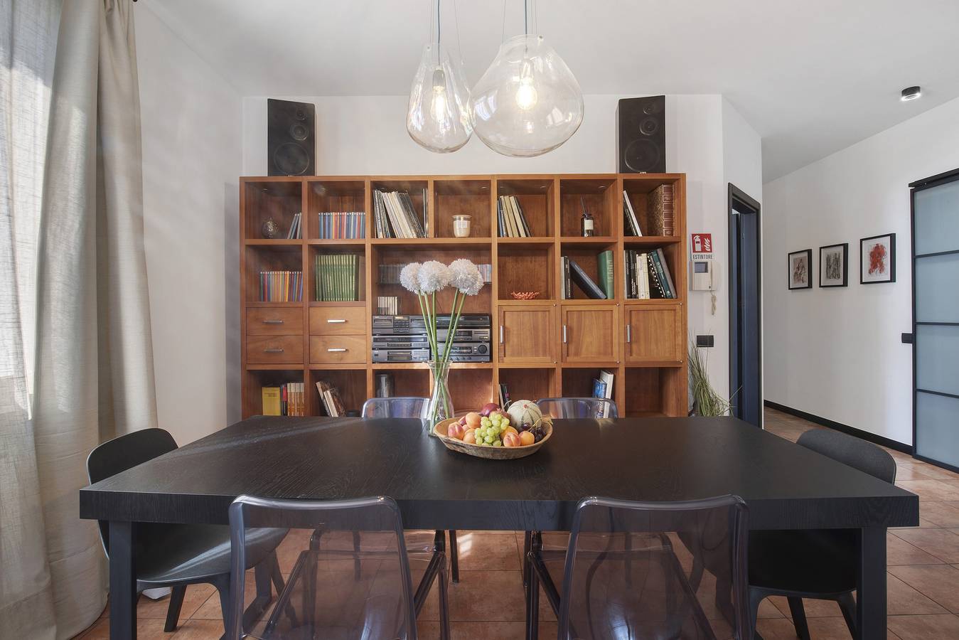 Ganze Wohnung, Ferienwohnung 'Design Home' mit Balkon und Wi-Fi in Lecco, Westliche Bergamo-Alpen