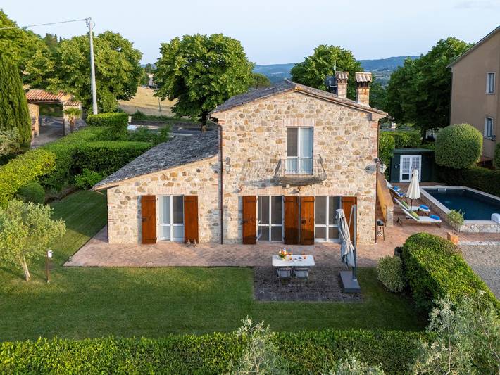 Ferienhaus für 4 Personen, mit Garten in Todi