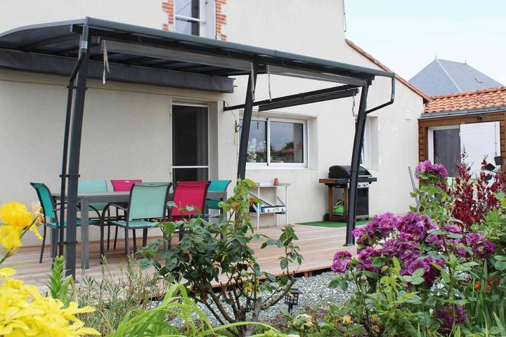 Chambre d’hôte pour 4 personnes, avec Terrasse et Jardin