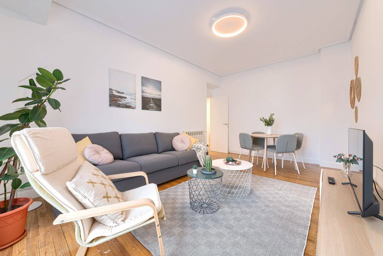 Appartamento intero, Iturribide 110 in Ibaiondo, Bilbao