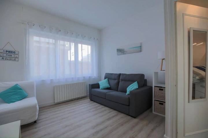 Gîte pour 3 personnes, avec Vue dans Office de Tourisme de Royan
