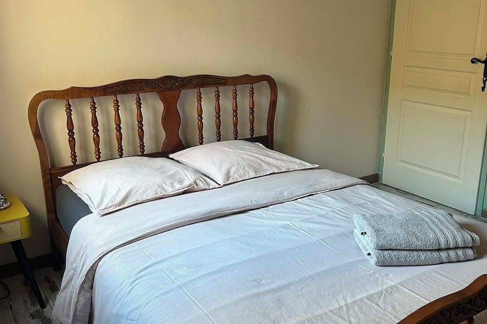 L'Amandine - Renovated barn with Jacuzzi in Puisserguier, Mediterranean Coast (France)