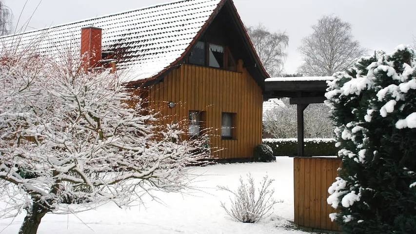 Ferienhaus für 8 Personen, mit Terrasse in Zislow