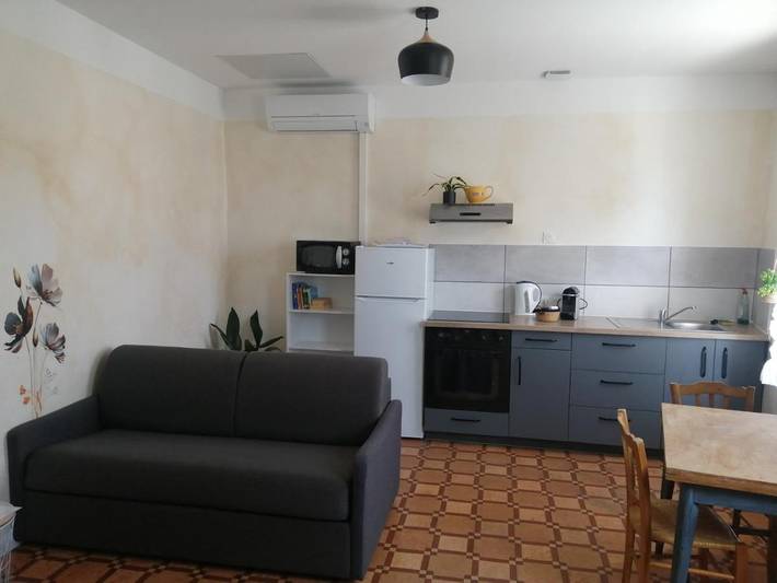 Gîte pour 4 personnes, avec terrasse, animaux acceptés à Ortaffa - 2