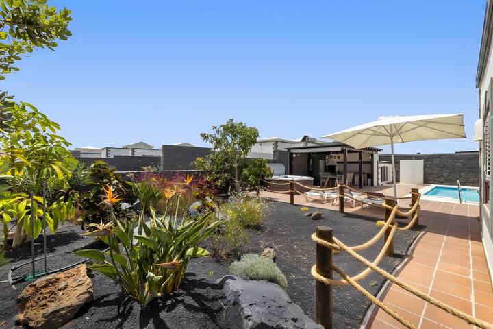 Villa für 10 Personen, mit Whirlpool und Garten auf Lanzarote - 4