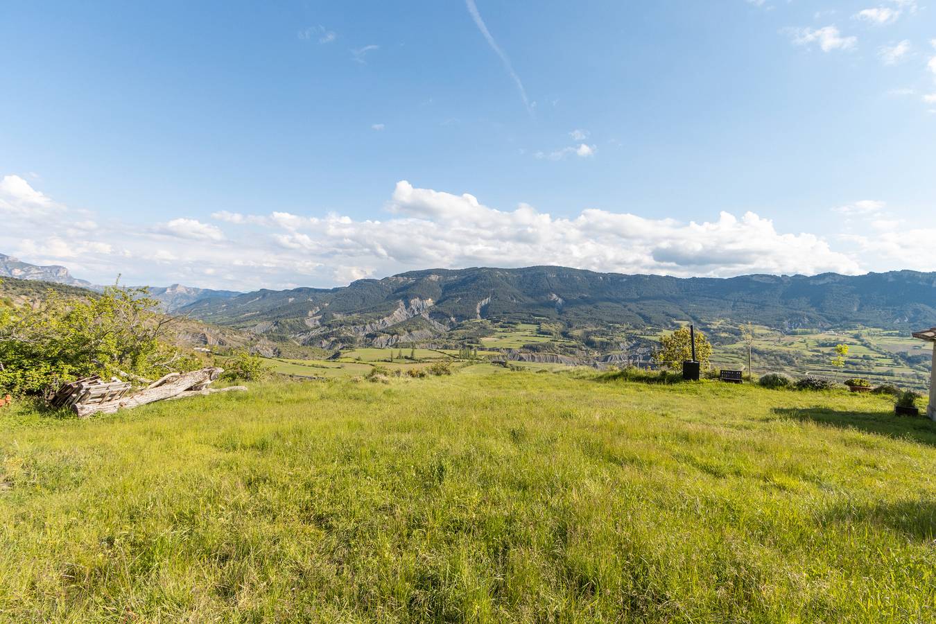 Appartement entier, Appartement "Milano" avec vue sur les montagnes, terrasse privée et Wi-Fi in Valle de Lierp, Pyrénées espagnoles
