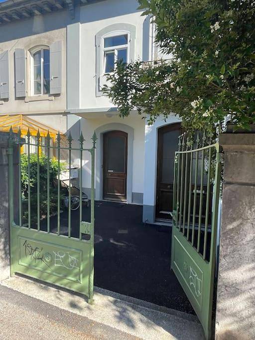 Gîte pour 5 personnes, avec vue ainsi que balcon et vue sur le lac à Neuchâtel - 3