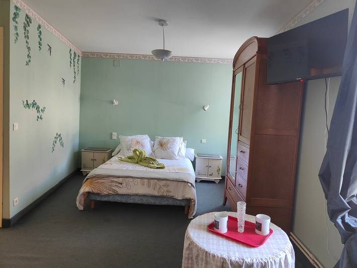 Gîte pour 2 personnes, avec jacuzzi et balcon ainsi que jardin et sauna dans La Vôge-les-Bains - 3