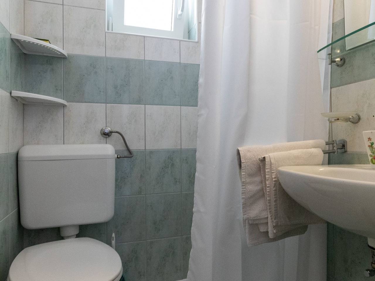 Ganze Wohnung, Apartments Belenum - Double Room with Balcony and Sea View (no.2) in Plat, Dubrovnik-Neretva