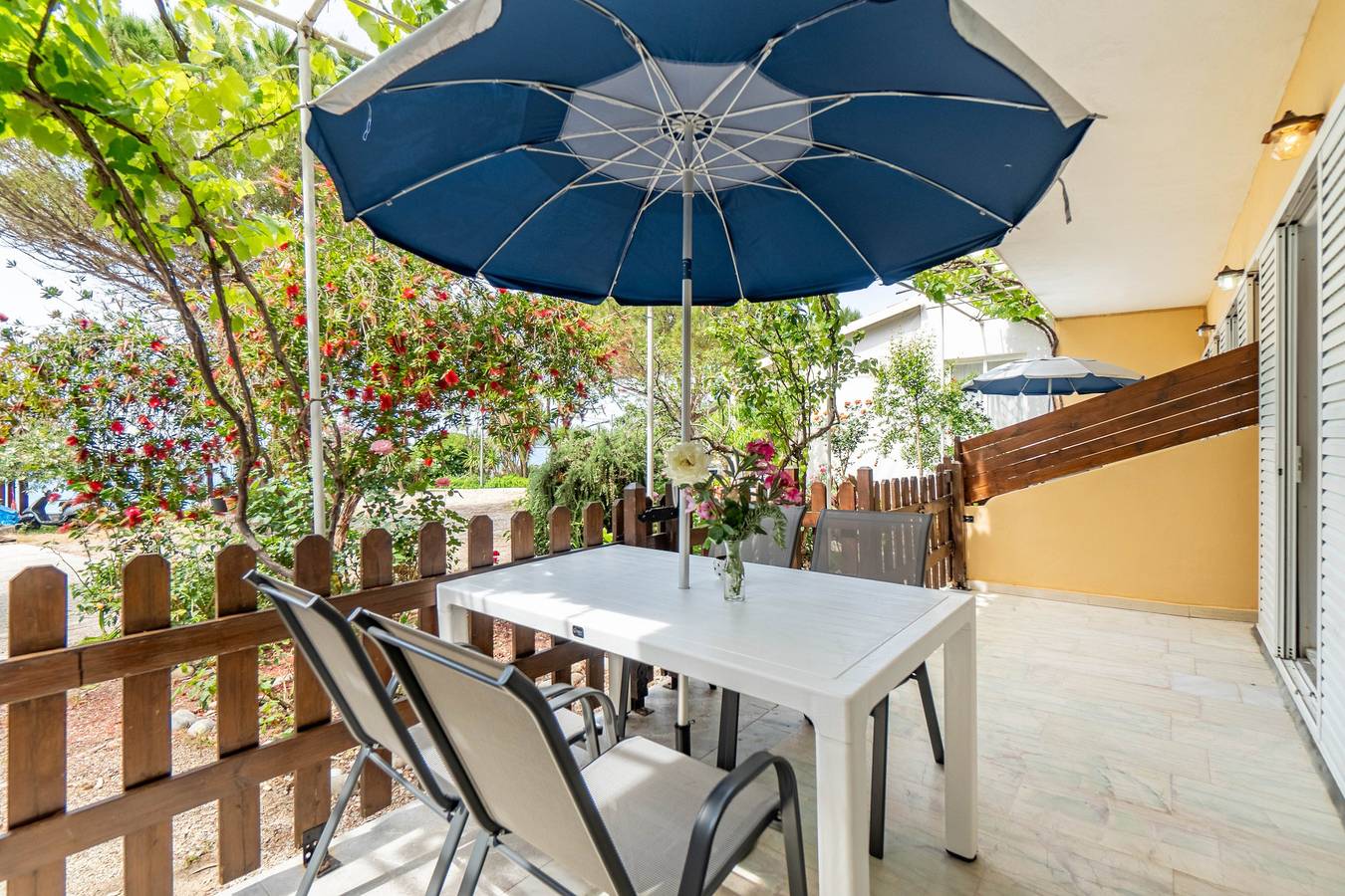 Ganze Wohnung, Ferienwohnung '2' mit Meerblick, Wlan und Klimaanlage in Agios Georgios, Korfu