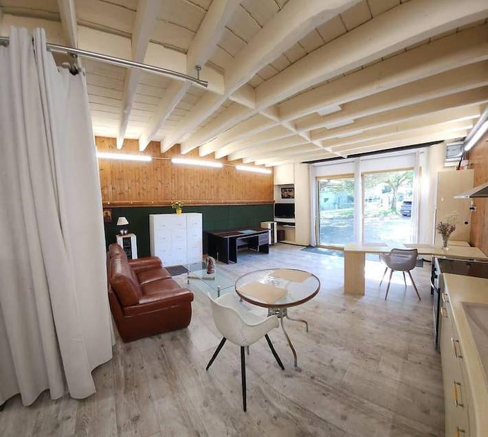 Location de vacances pour 4 personnes, avec piscine et terrasse à Montverdun - 4