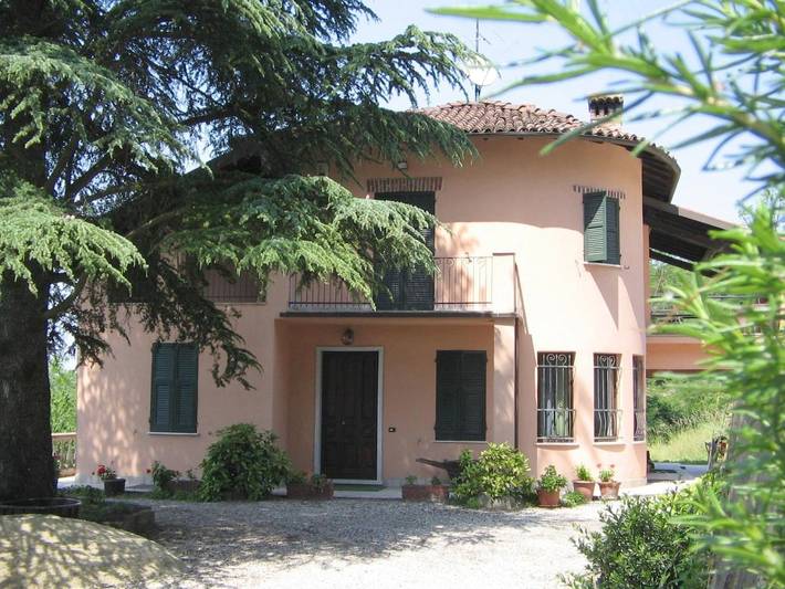 Casa vacanza per 2 persone, con Terrazza e Giardino nonché Panorama a Ovada