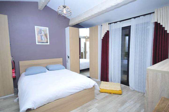 Location de vacances pour 6 personnes, avec jacuzzi et piscine à Tourves - 2