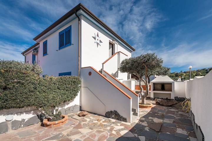 Location de vacances pour 3 personnes, avec jardin dans Île de Sant'Antioco
