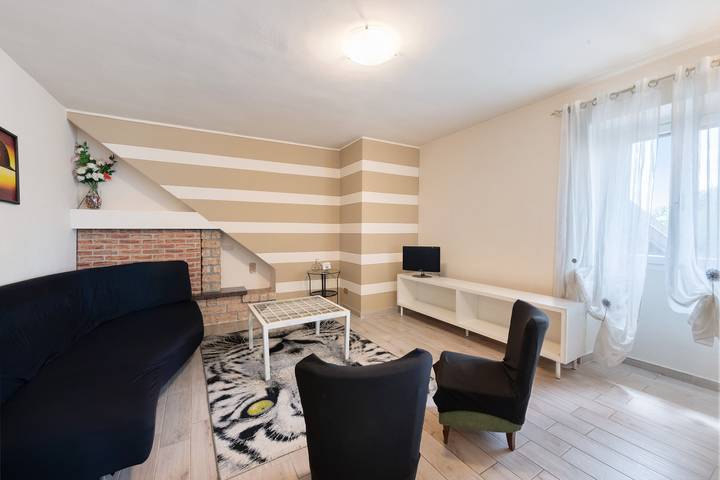 Location de vacances pour 7 personnes, avec jardin, animaux acceptés à Lonato del Garda
