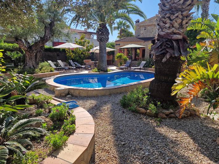 Location de vacances pour 8 personnes, avec jardin et terrasse à Riumar - 3