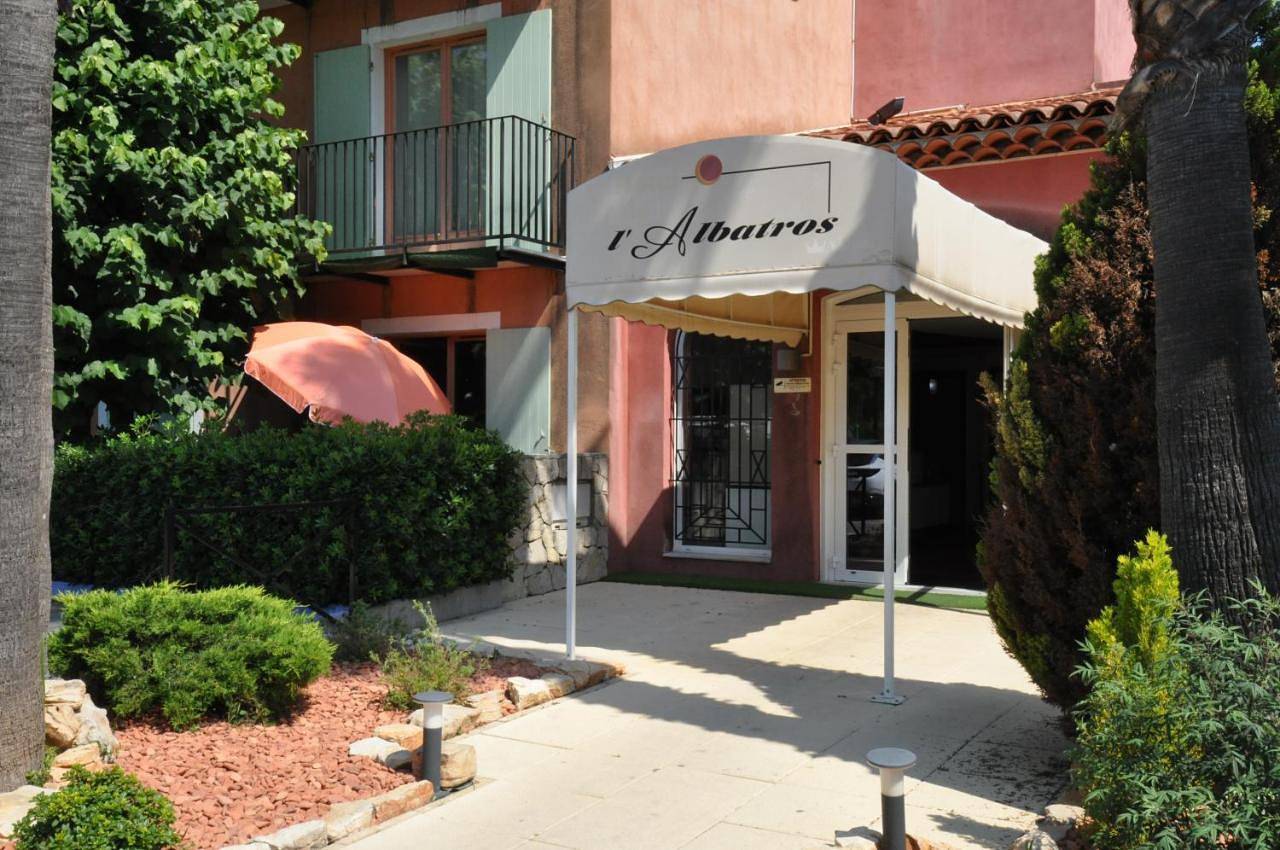 Appartement entier, Family Room with Balcony in Mouans-Sartoux, Côte méditerranéenne (France)