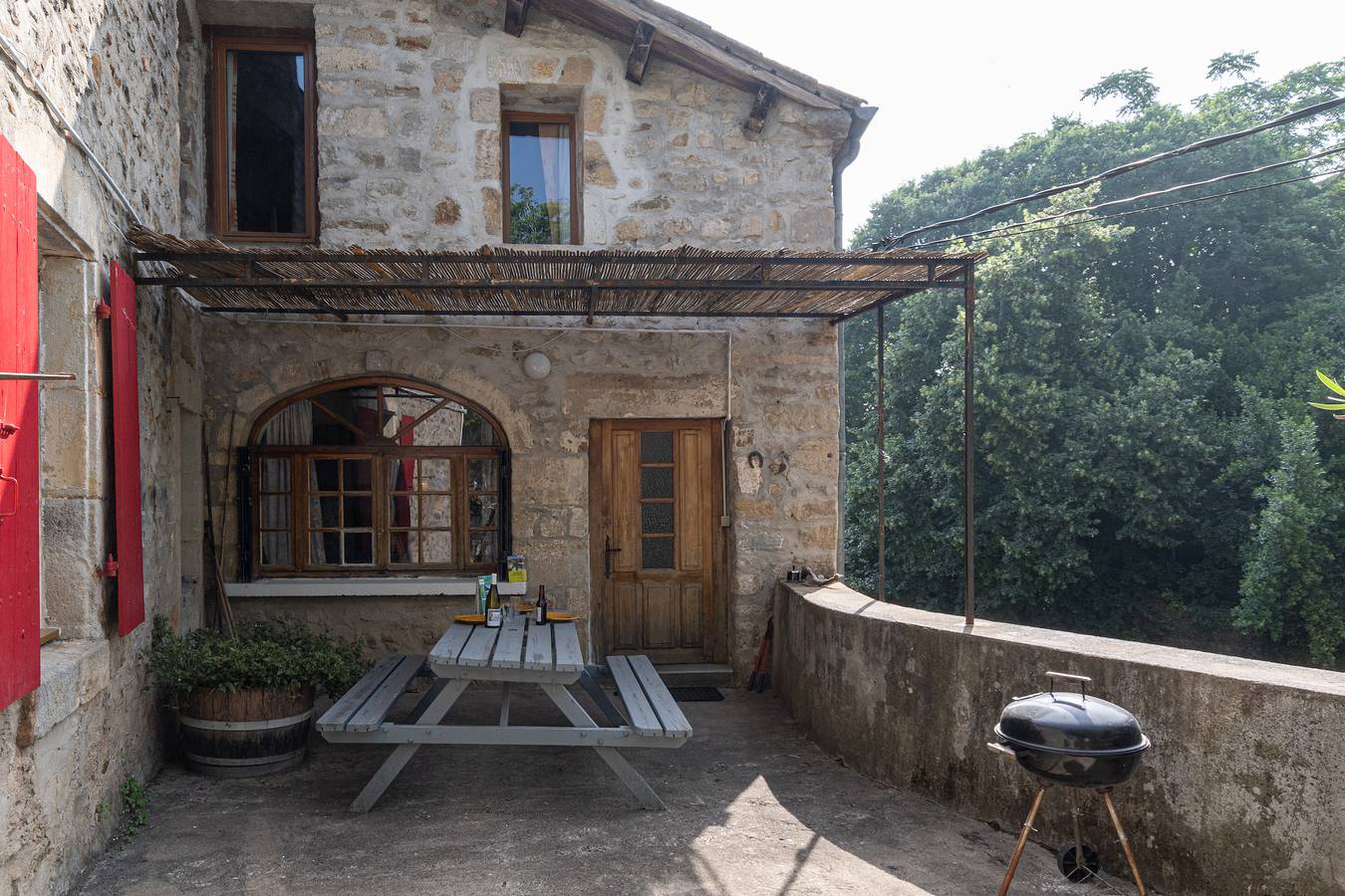 Maison de vacances 'Maison De Village - L'Externat' avec terrasse privée, Wi-Fi et climatisation in Laurac-en-Vivarais, Ardèche