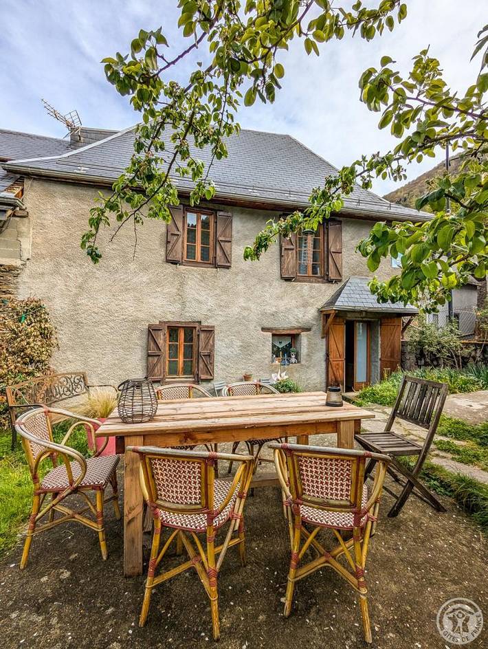 Gîte pour 6 personnes, avec Terrasse et Jardin