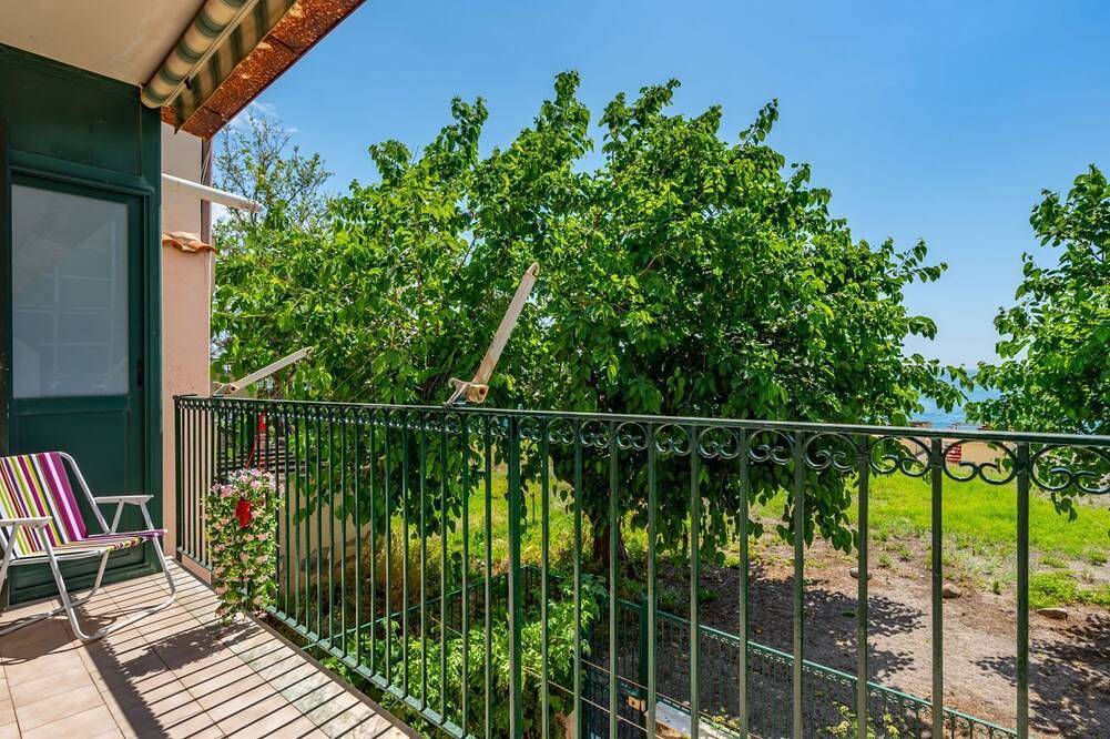 Apartamento entero, Seaside Apartment - Just Steps from the Beach in Fondachello, Provincia de Catania
