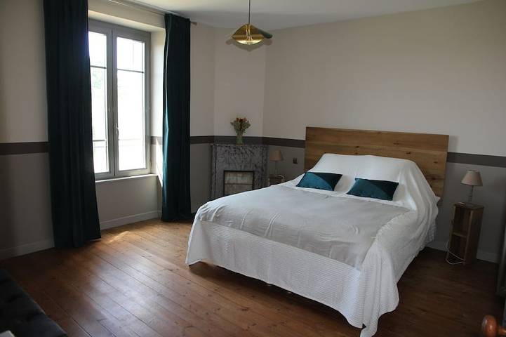 Location de vacances pour 17 personnes, avec jacuzzi et jardin à Saint-Plantaire - 2