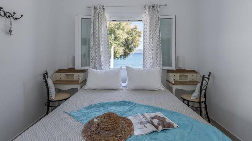 Maison d’hôte pour 2 personnes, avec terrasse dans Milos - 4