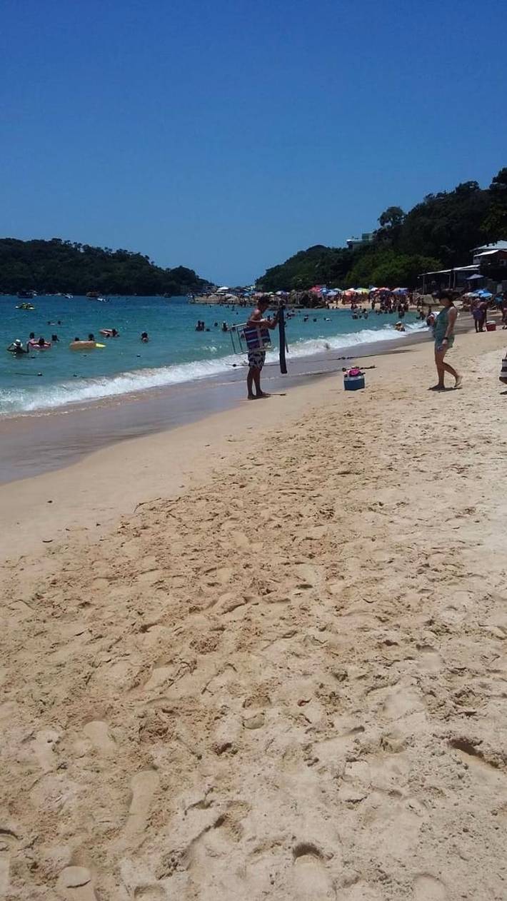 Casas e apartamentos de temporada para 8 pessoas, com terraço, com animais de estimação em Bombinhas