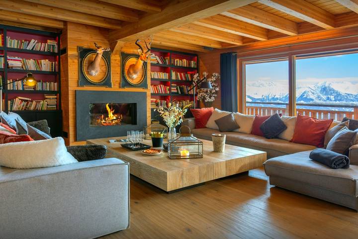 Chalet pour 15 personnes, avec Balcon et Terrasse ainsi que Piscine et Sauna à Fontcouverte-la-Toussuire