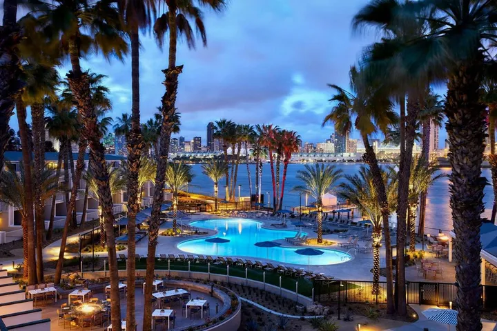 Resort para 4 personas, con sauna y piscina además de balcón y jacuzzi - 1