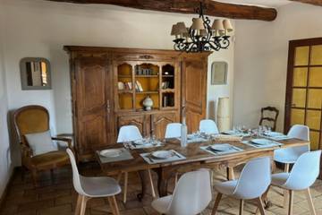 Maison De Vacances pour 8 Personnes dans Gordes, Parc naturel régional du Luberon, Photo 4