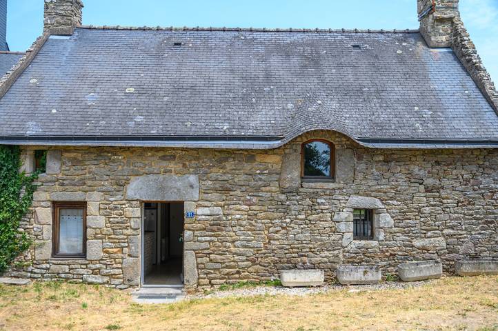 Location de vacances pour 4 personnes, avec jardin et terrasse à Theix - 2