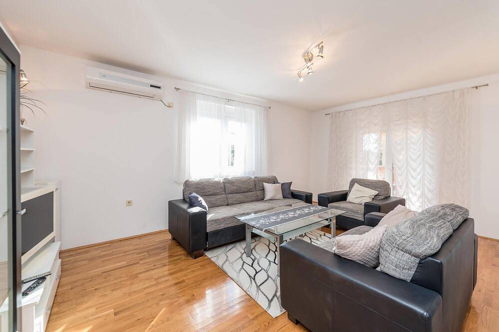 Pet friendly home in Bibinje in Bibinje, Zadar