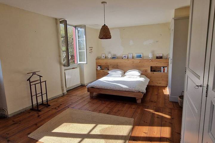 Location de vacances pour 8 personnes, avec jardin ainsi que piscine et terrasse à Larressore - 3