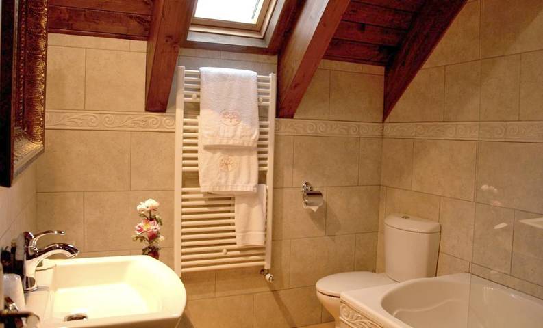 Hôtel pour 2 personnes, avec jardin et jacuzzi à Benasque - 2